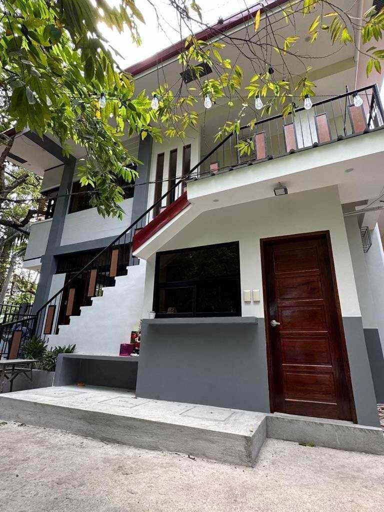 Jaijai'S Backpackers Inn Coron Exterior photo